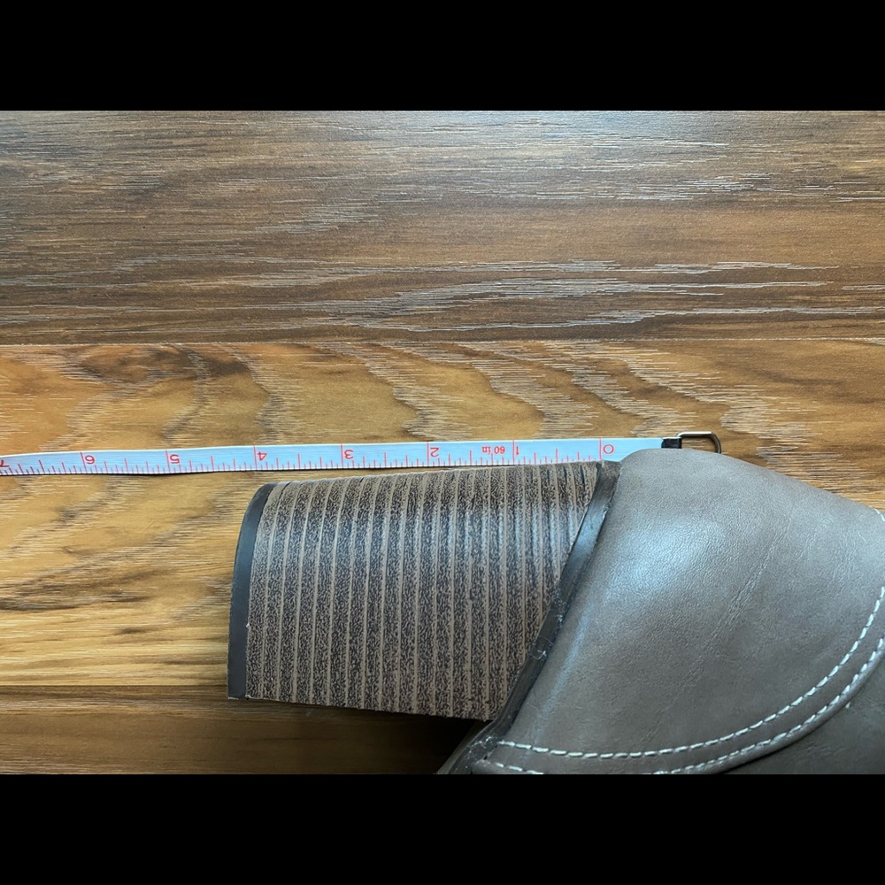 Lace up Boots - Picture 7 of 7